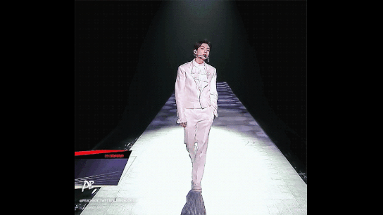 23876_3018199_1758854330392415440.gif