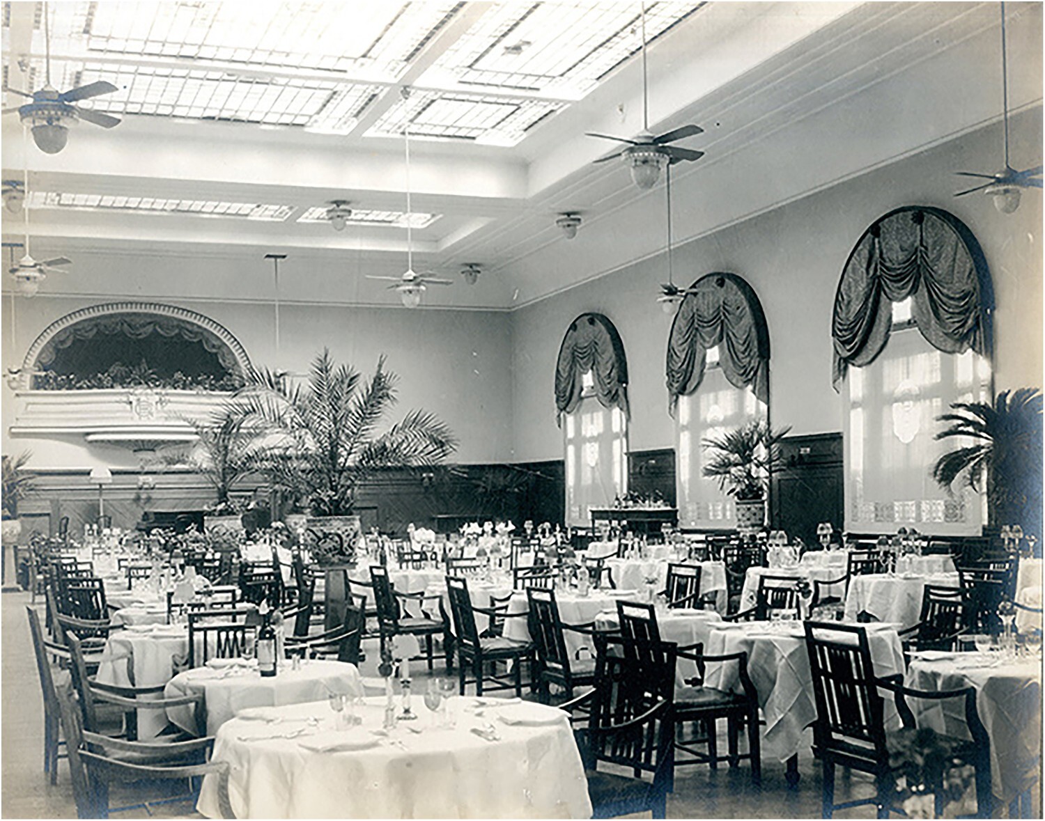 Dining hall on top floor of Grand Hôtel de Pékin, photographed by John D. Zumbrun, 1920s, author’s own collection