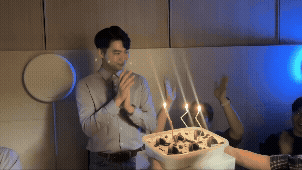민현님 생일 파티